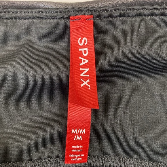 Spanx Faux Leather Leggings Black with Sub-Metallic Sheen Size M - Picture 6 of 7